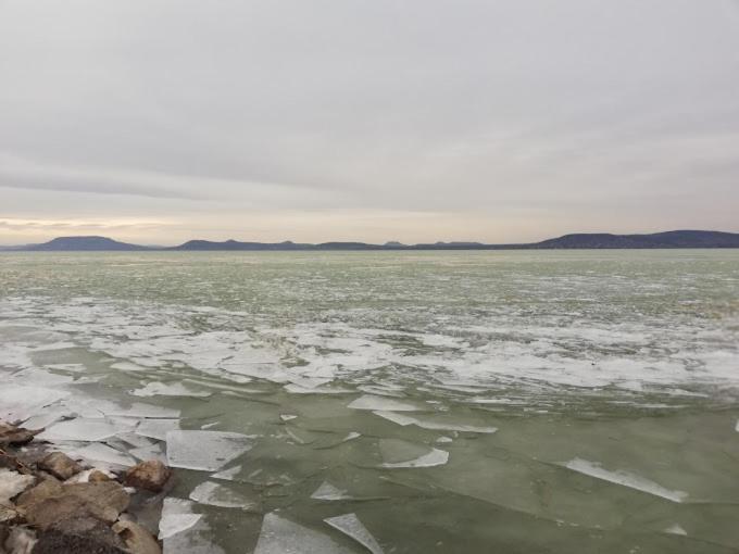 Boathouse Balatonlelle With Sauna מראה חיצוני תמונה