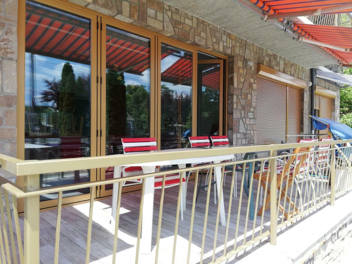 Boathouse Balatonlelle With Sauna מראה חיצוני תמונה
